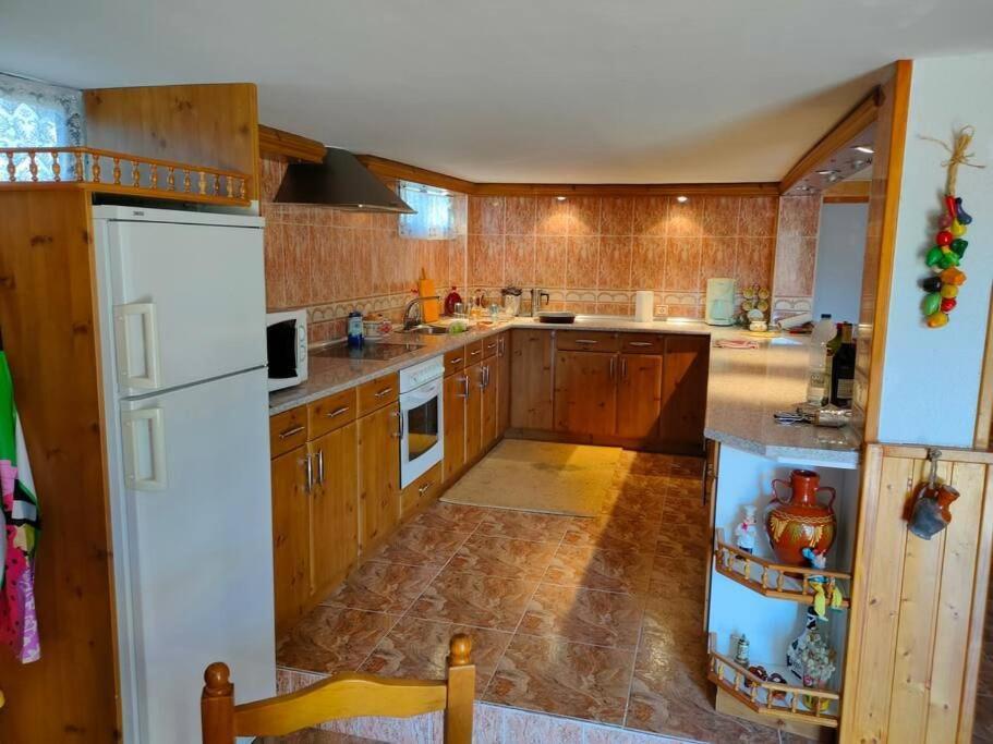 Vivienda De Uso Turistico En Entorno Maravilloso Huerta Del Rey Extérieur photo